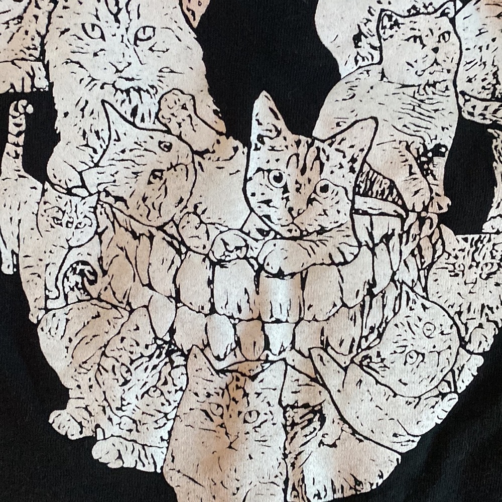 Kitten skull tshirt - Picture 4 of 5